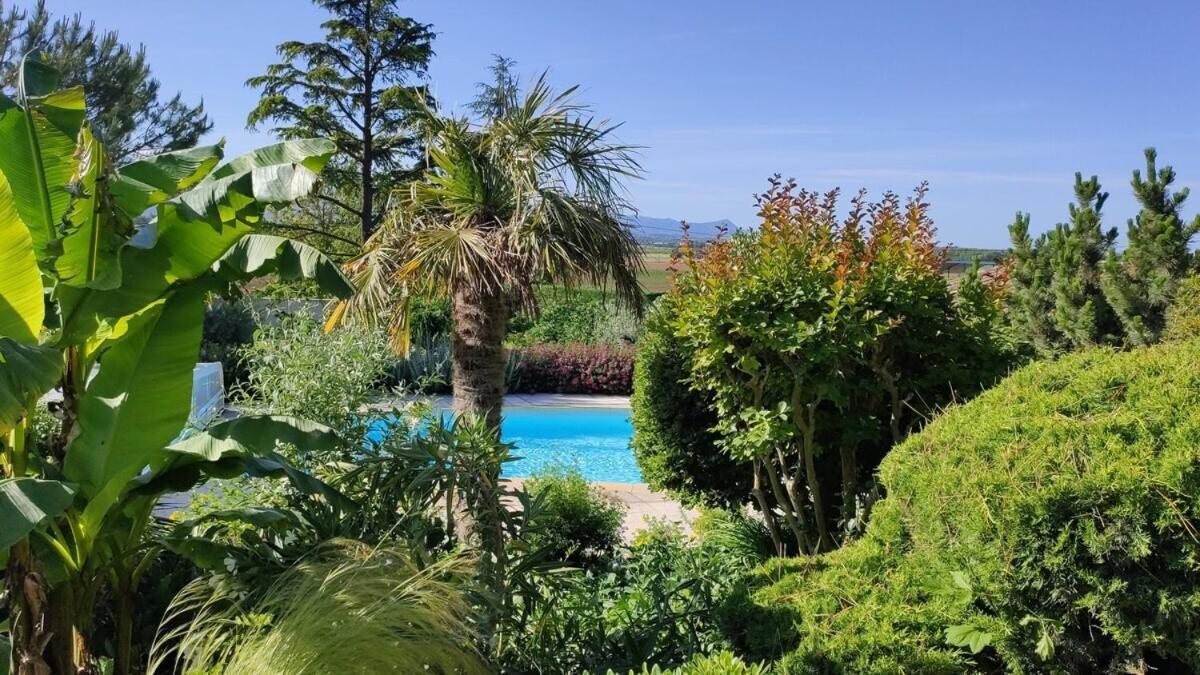 La Villa Moursoise 4 Etoiles Eksteriør billede